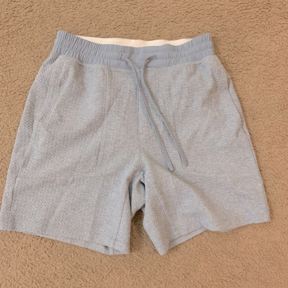 Lululemon Men’s shorts - Sz Small